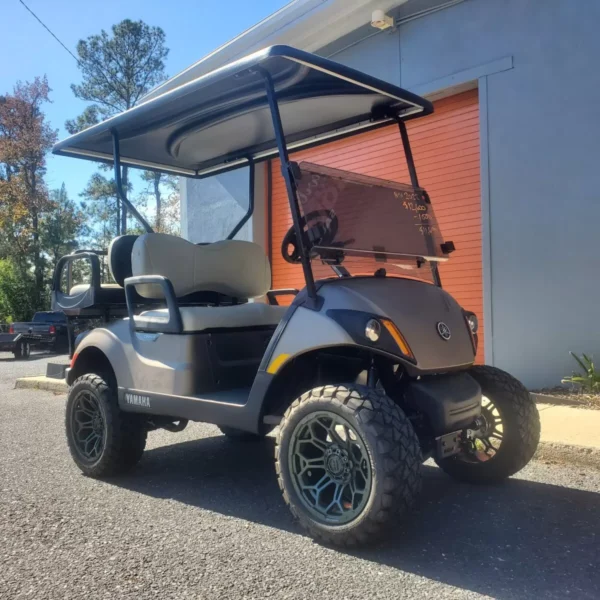 Used 2022 Yamaha Drive 4-Passenger Gas Golf Cart For Sale  - Image 5