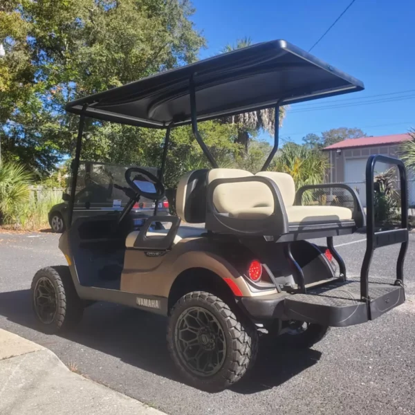 Used 2022 Yamaha Drive 4-Passenger Gas Golf Cart For Sale  - Image 4
