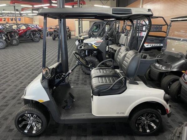 2022 E-Z-GO RXV Freedom Golf Cart